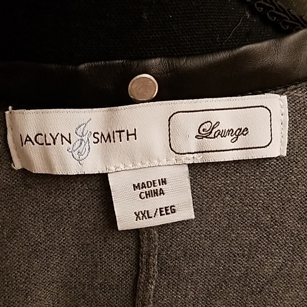 Gray cardigan with a black trim. - Picture 6 of 6